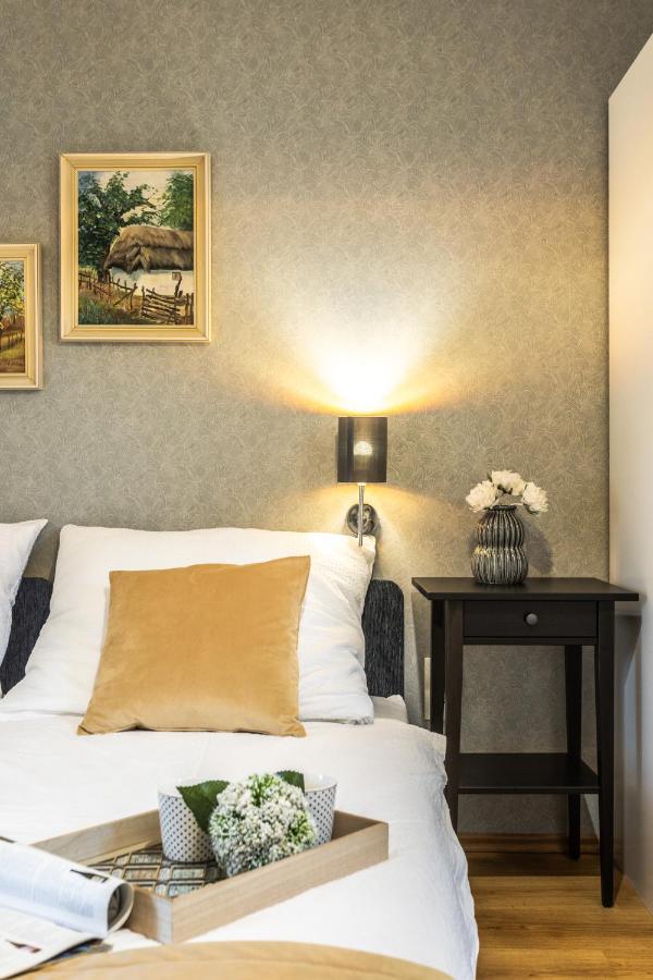 Bed and Breakfast Kikerics Vendeghaz Виллань Экстерьер фото
