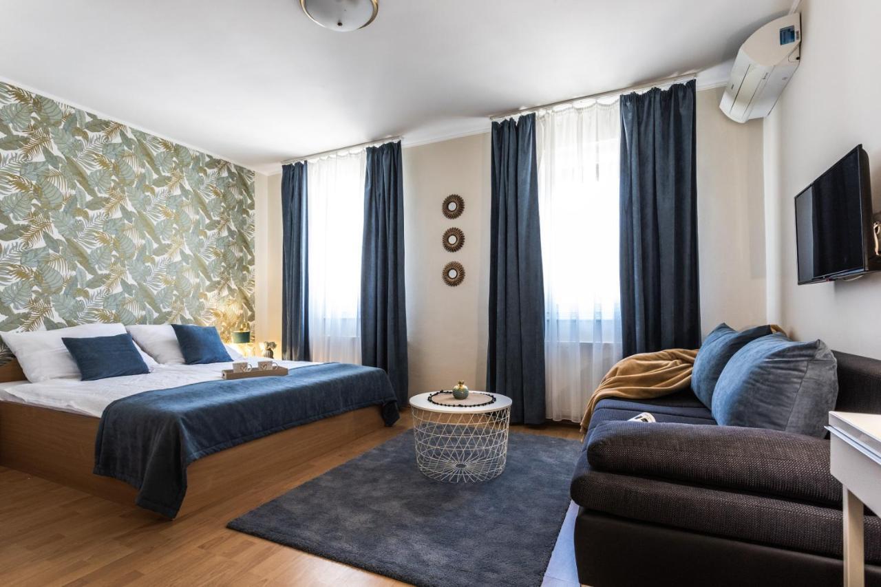 Bed and Breakfast Kikerics Vendeghaz Виллань Экстерьер фото