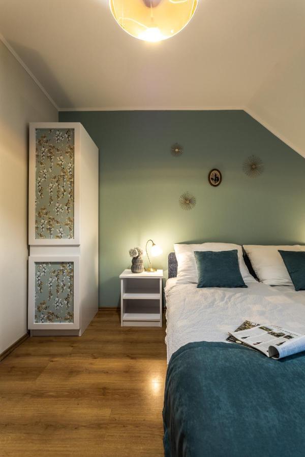 Bed and Breakfast Kikerics Vendeghaz Виллань Экстерьер фото
